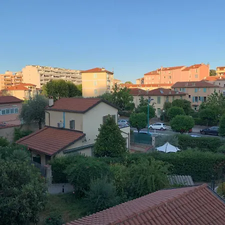 Azzurra * Menton